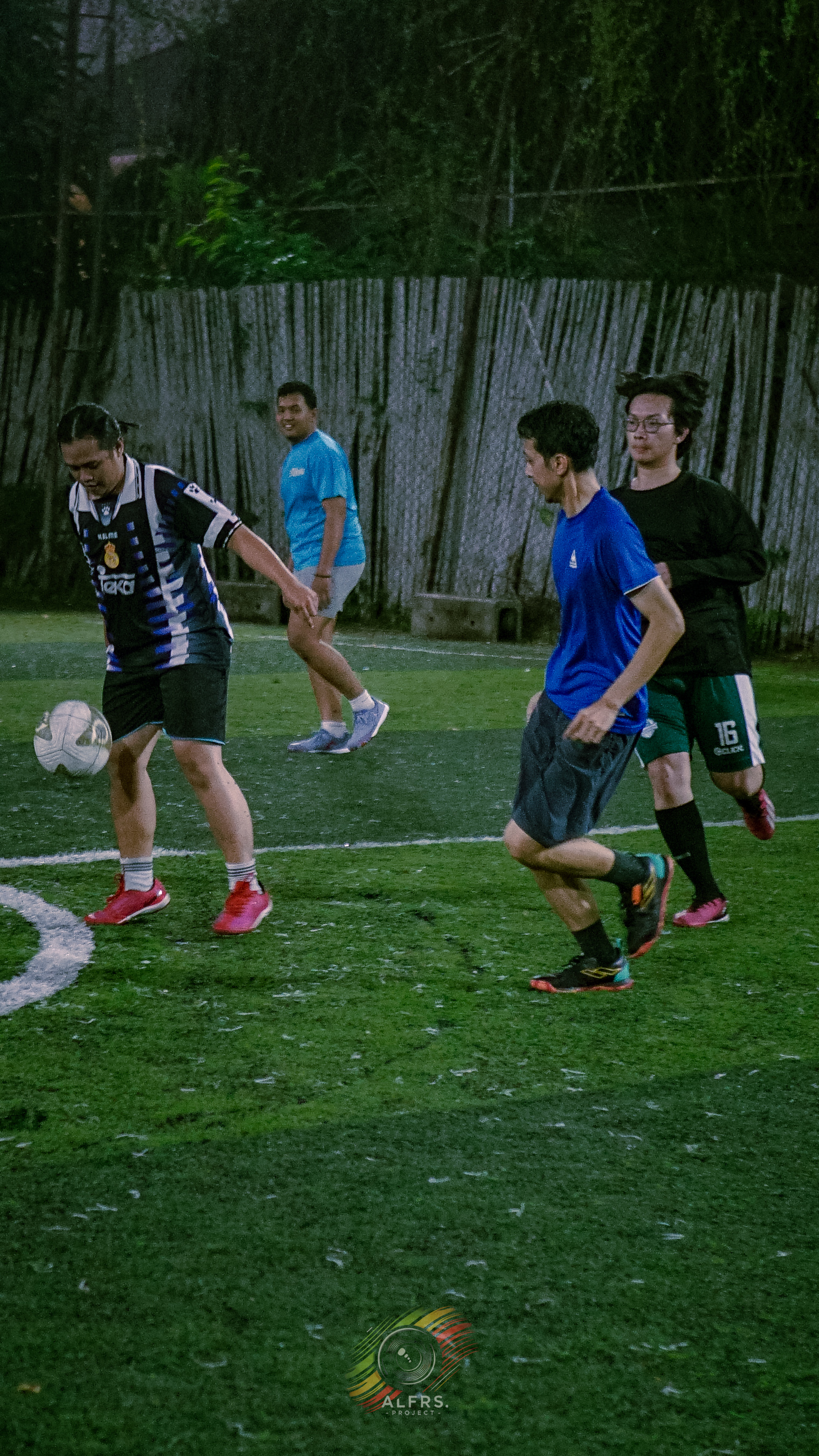 Mini Soccer Action Match v-78